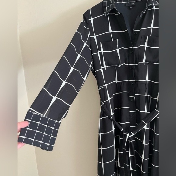 WHO WHAT WEAR black grid check print button shirt dress with pockets & belt - Picture 3 of 8